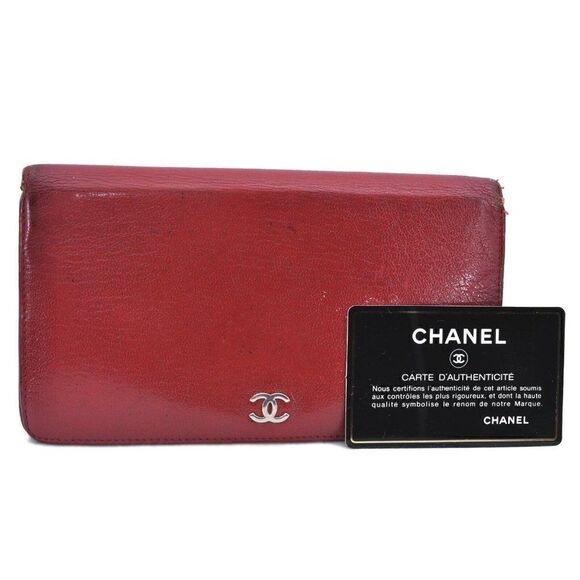 Authentic CHANEL Calf Skin Bifold Long Wallet Purse CC Logo Red - Picture 1 of 12